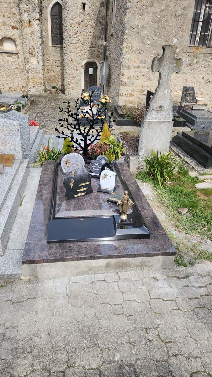 Monuments funéraires