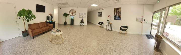 Maison funéraire - hall d'accueil